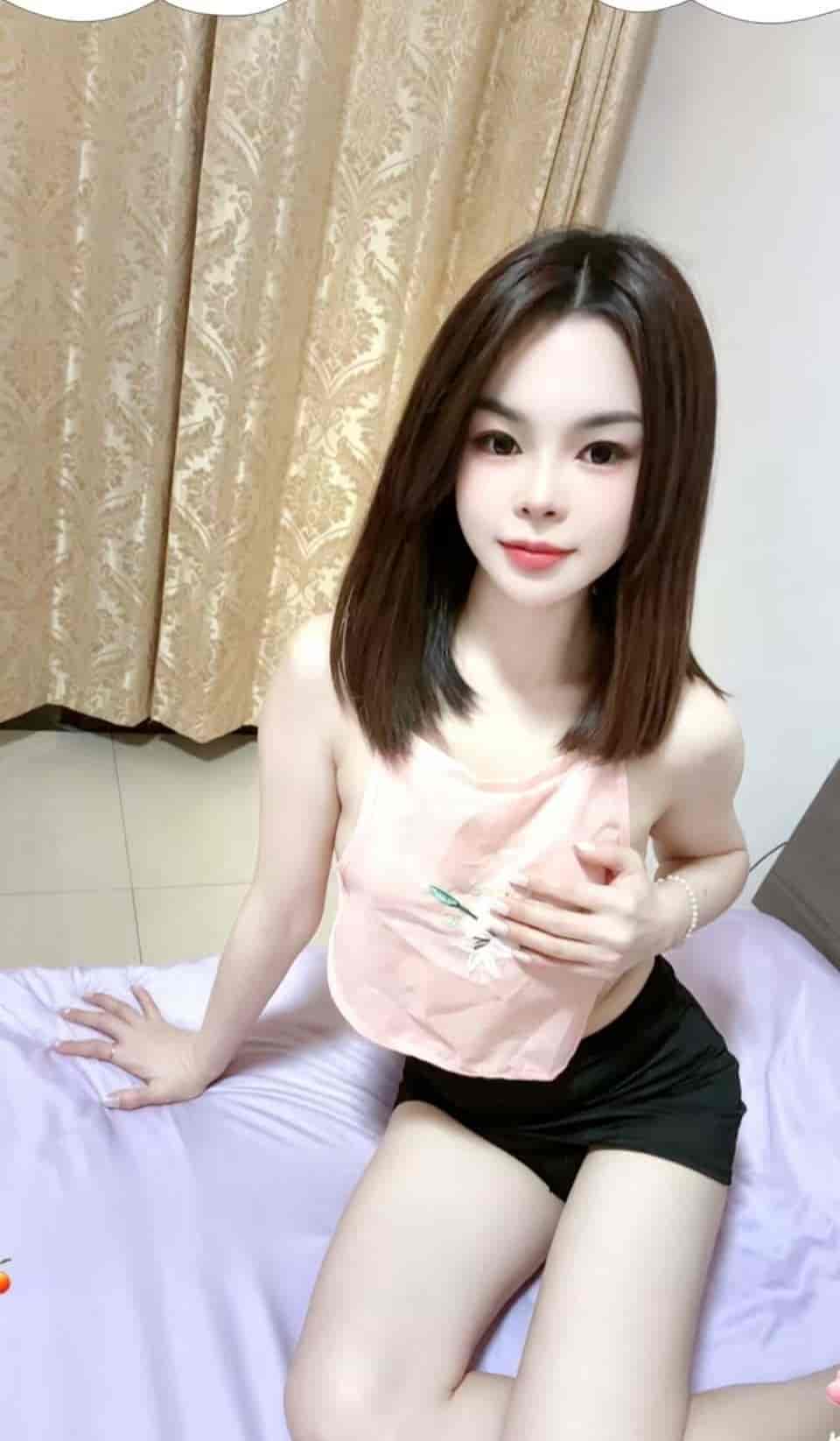 ba067239-ce8a-4cfe-bbfb-d697fd5dbd0e_592.jpg