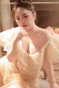 妞妞舌转咪咪69互动品鲍鱼